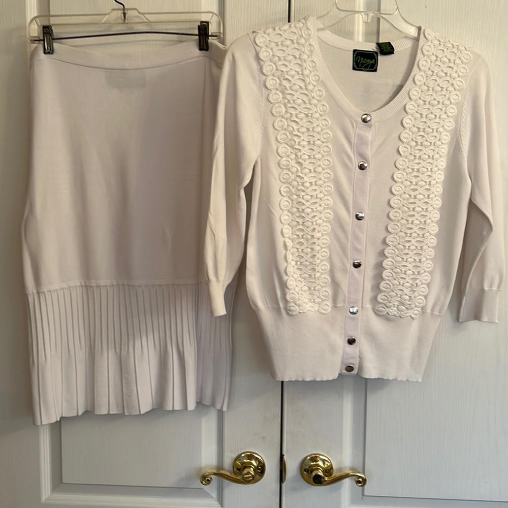 2-piece knit sweater suit